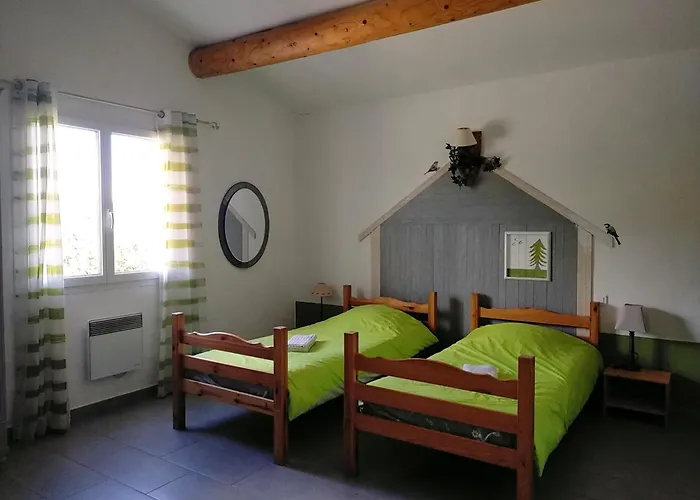 La Sarriette - Chambres d'hôtes et gîte d'étape à Eygalières